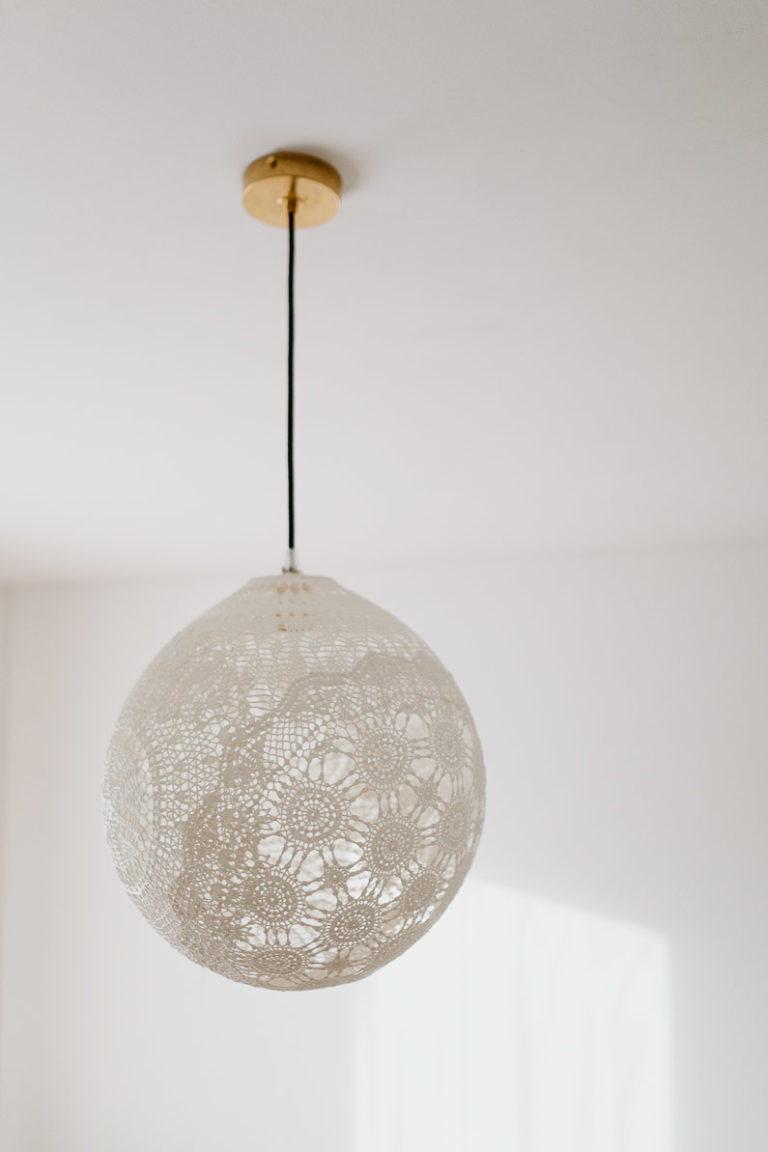 maillo-design-creation-textile-luminaire-dentelle-upcycling-doily-clisson-pays-de-la-loire