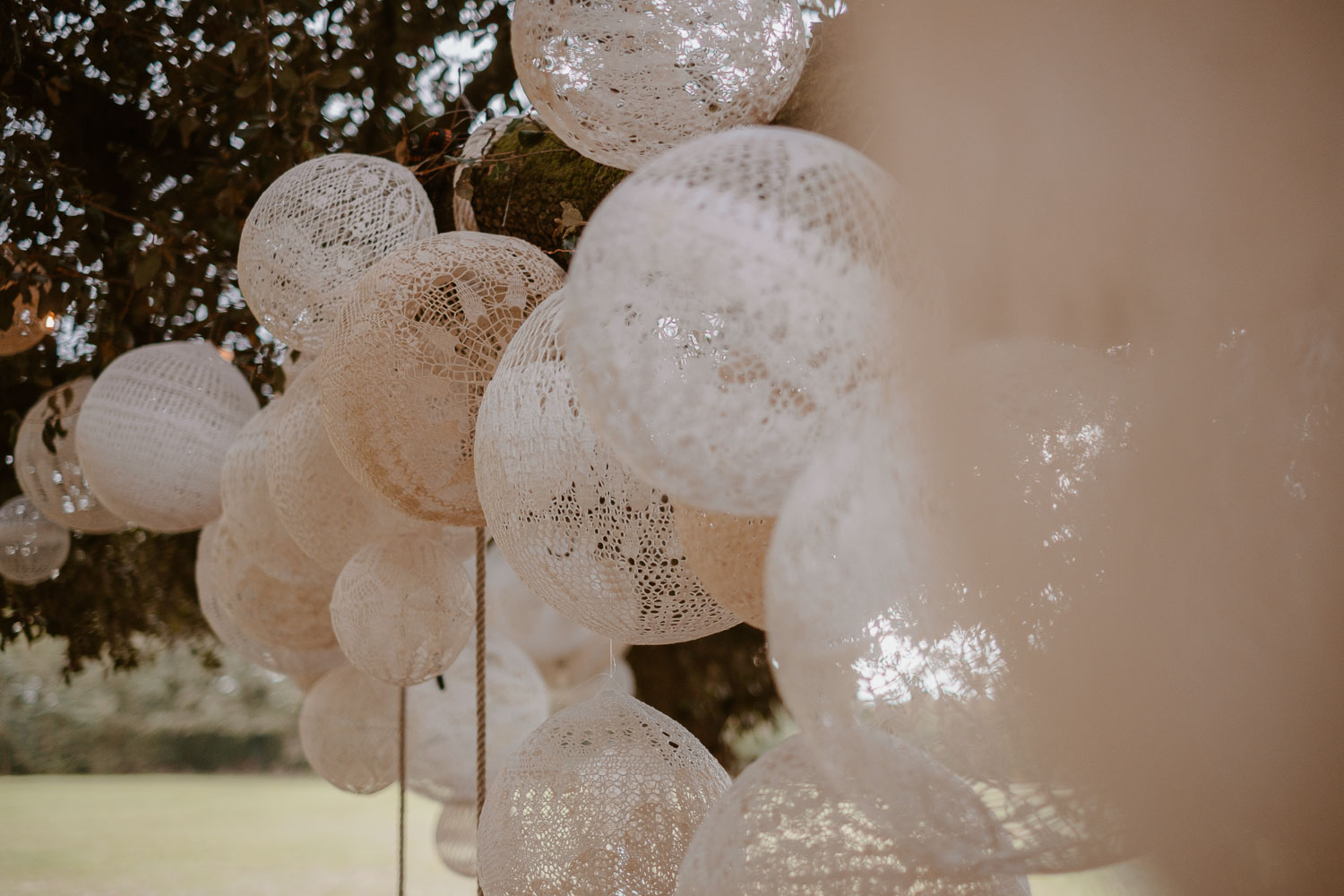 decoration-mariage-ballon-dentelle-maillo-design-Geoffrey-Arnoldy-photographe